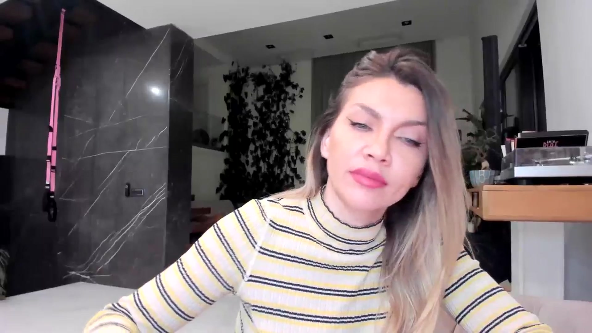 StellarBiBi video thumbnail