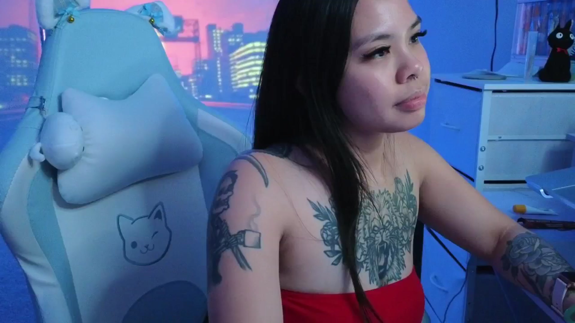 dolllface video thumbnail