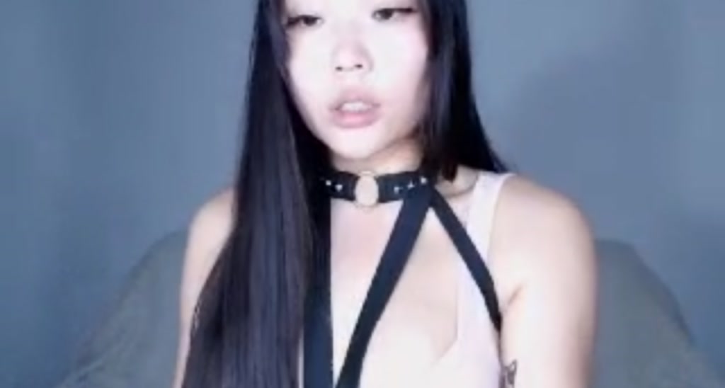 LeenaQ video thumbnail