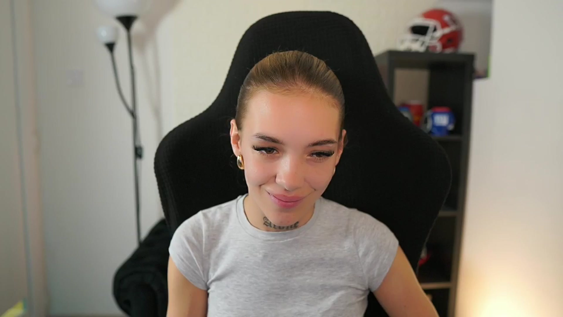 Alexxisky video thumbnail