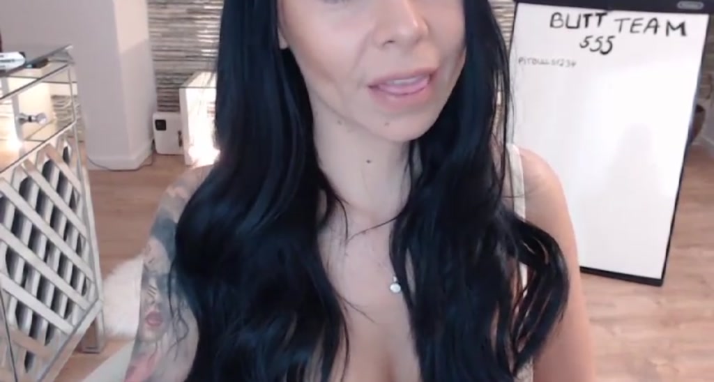 BeaBeatrice video thumbnail