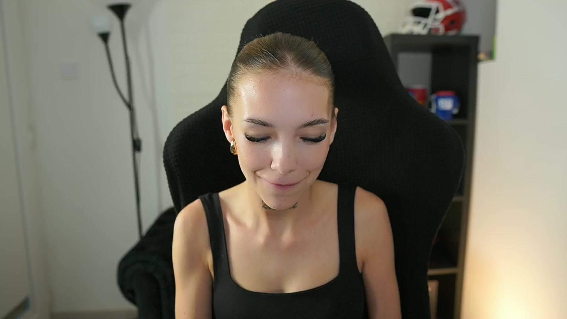 Alexxisky video thumbnail