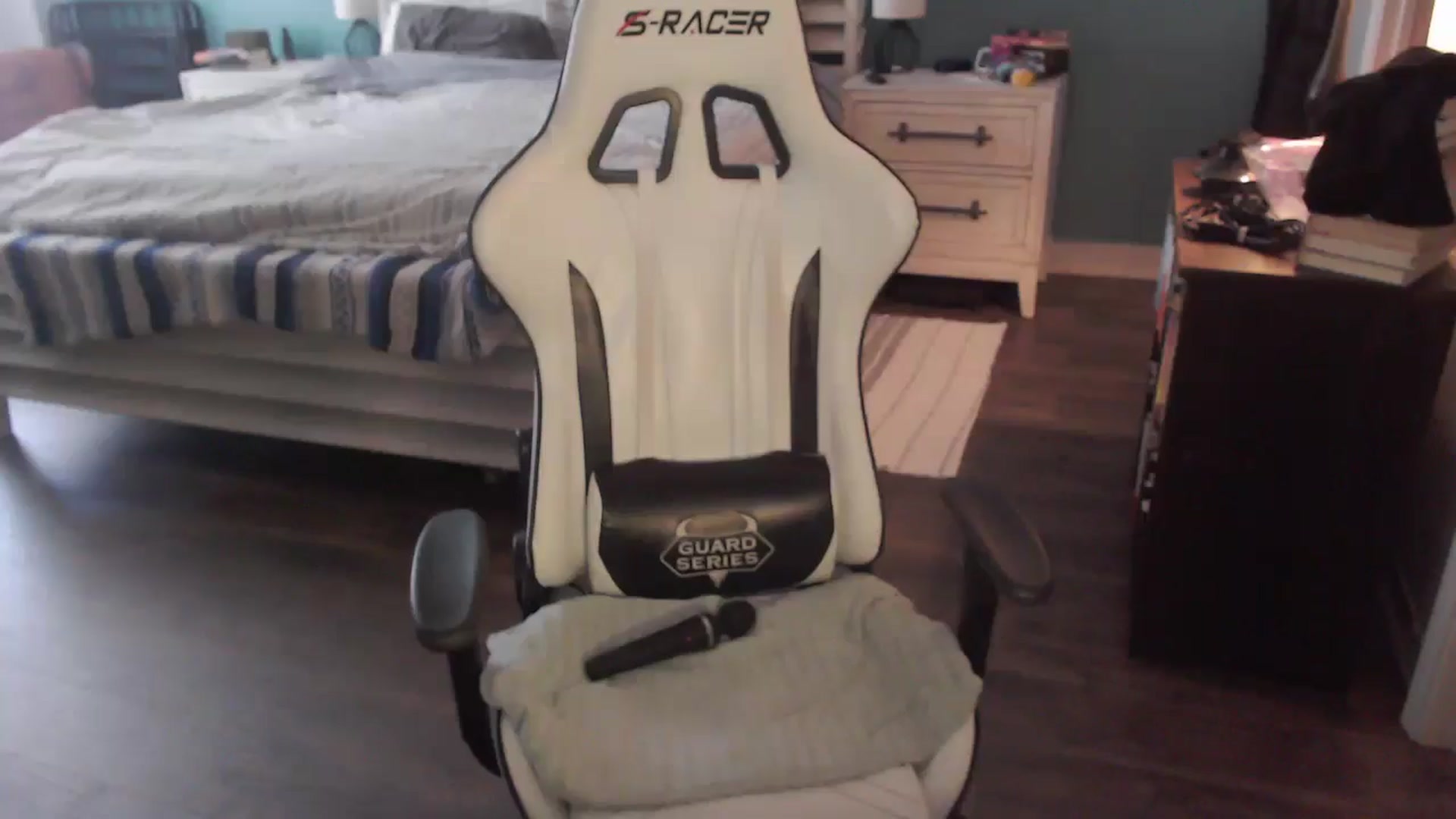 ZenZoey video thumbnail