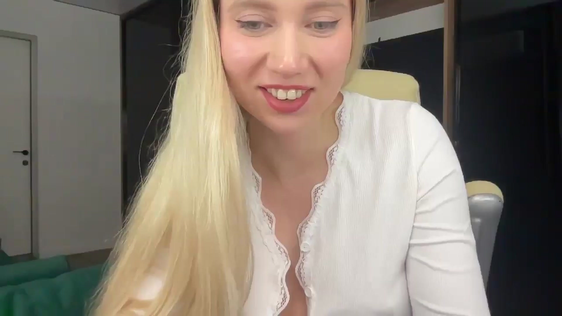 Miss_Sylvia video thumbnail