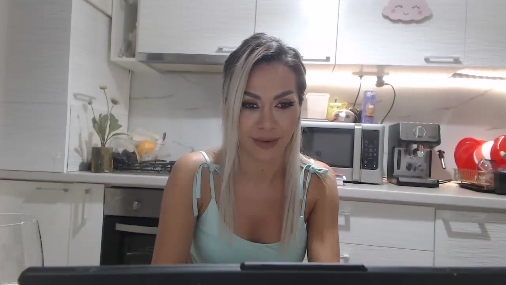 BlondeeFairy video thumbnail