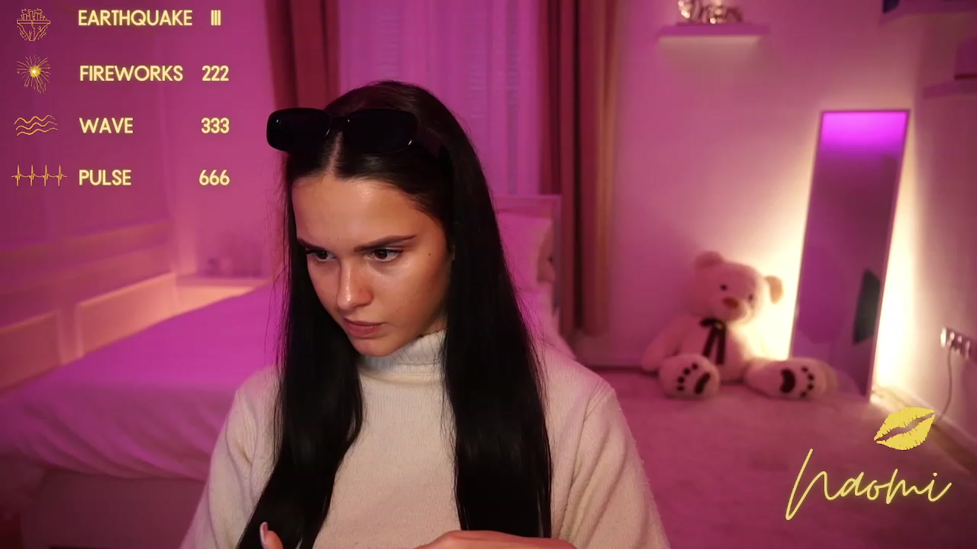 cinnabellee video thumbnail