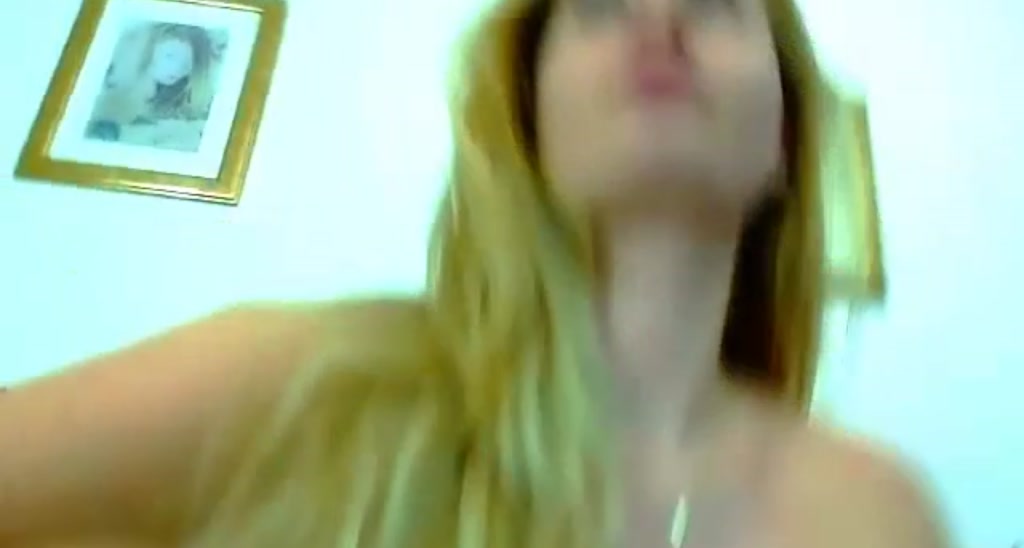 B_E_L_L_E_ video thumbnail