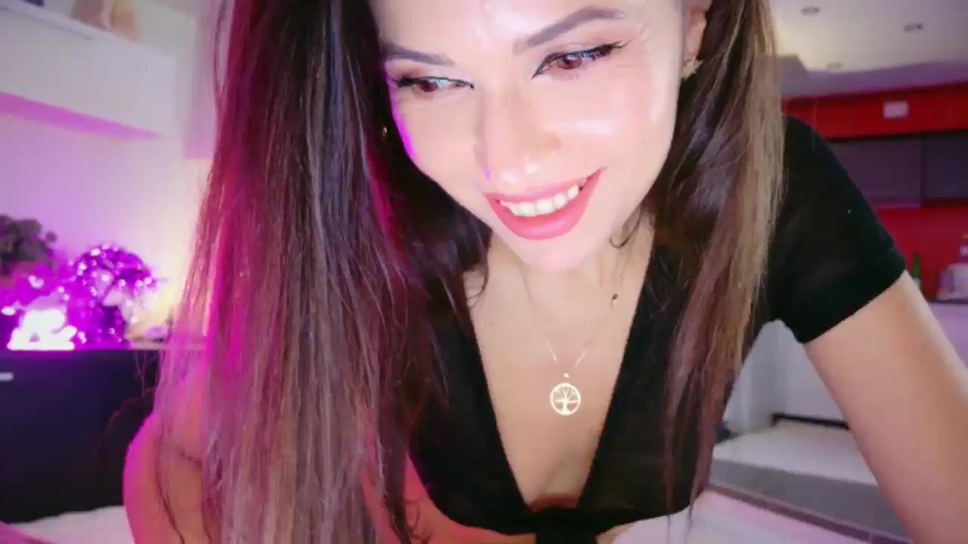 SmileyTinaa video thumbnail