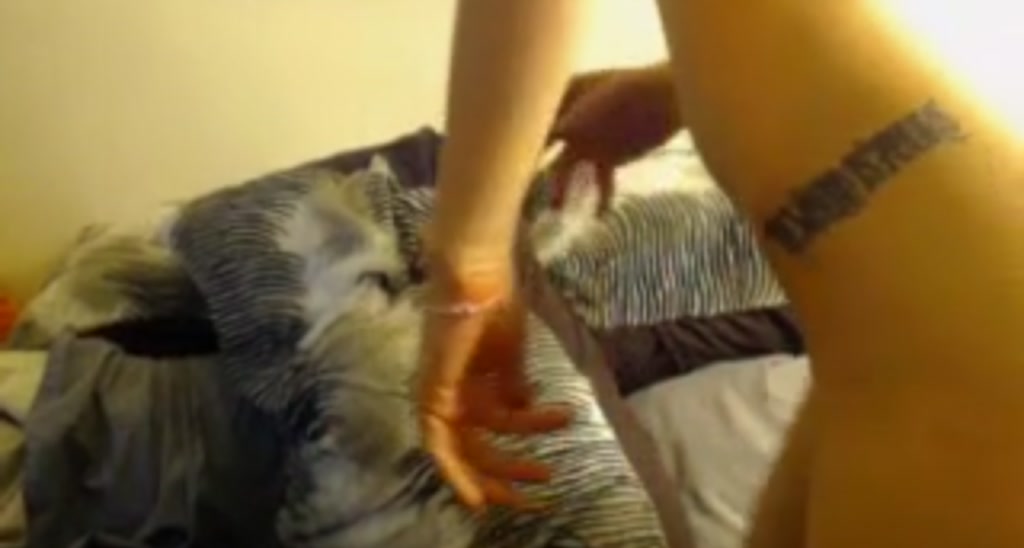 mollysimms video thumbnail