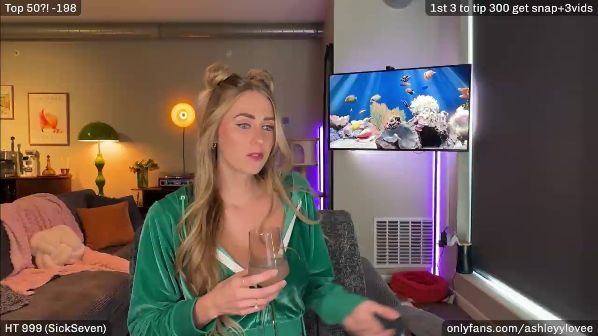 AshleyyLovee video thumbnail