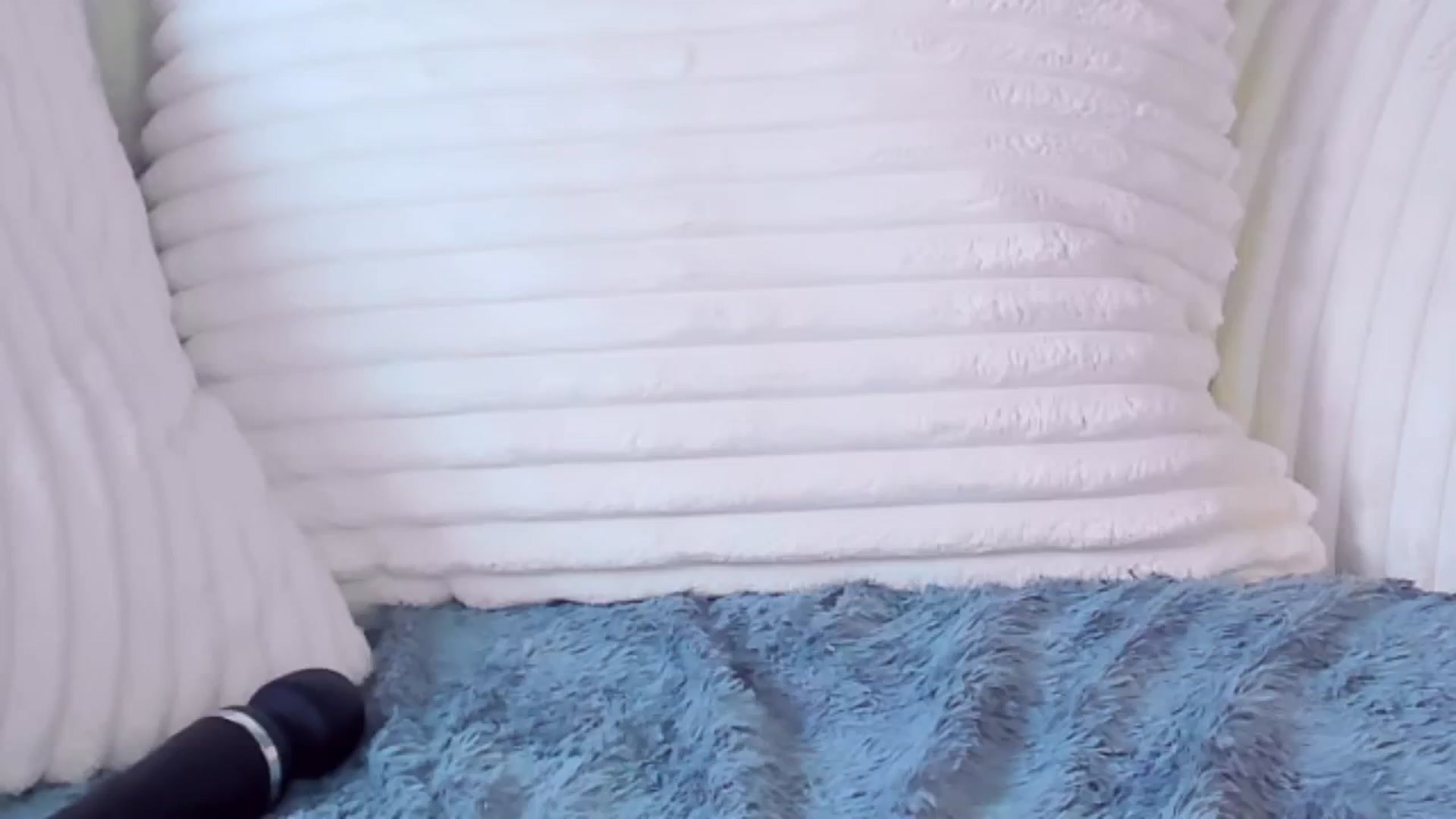 AwwwElla video thumbnail