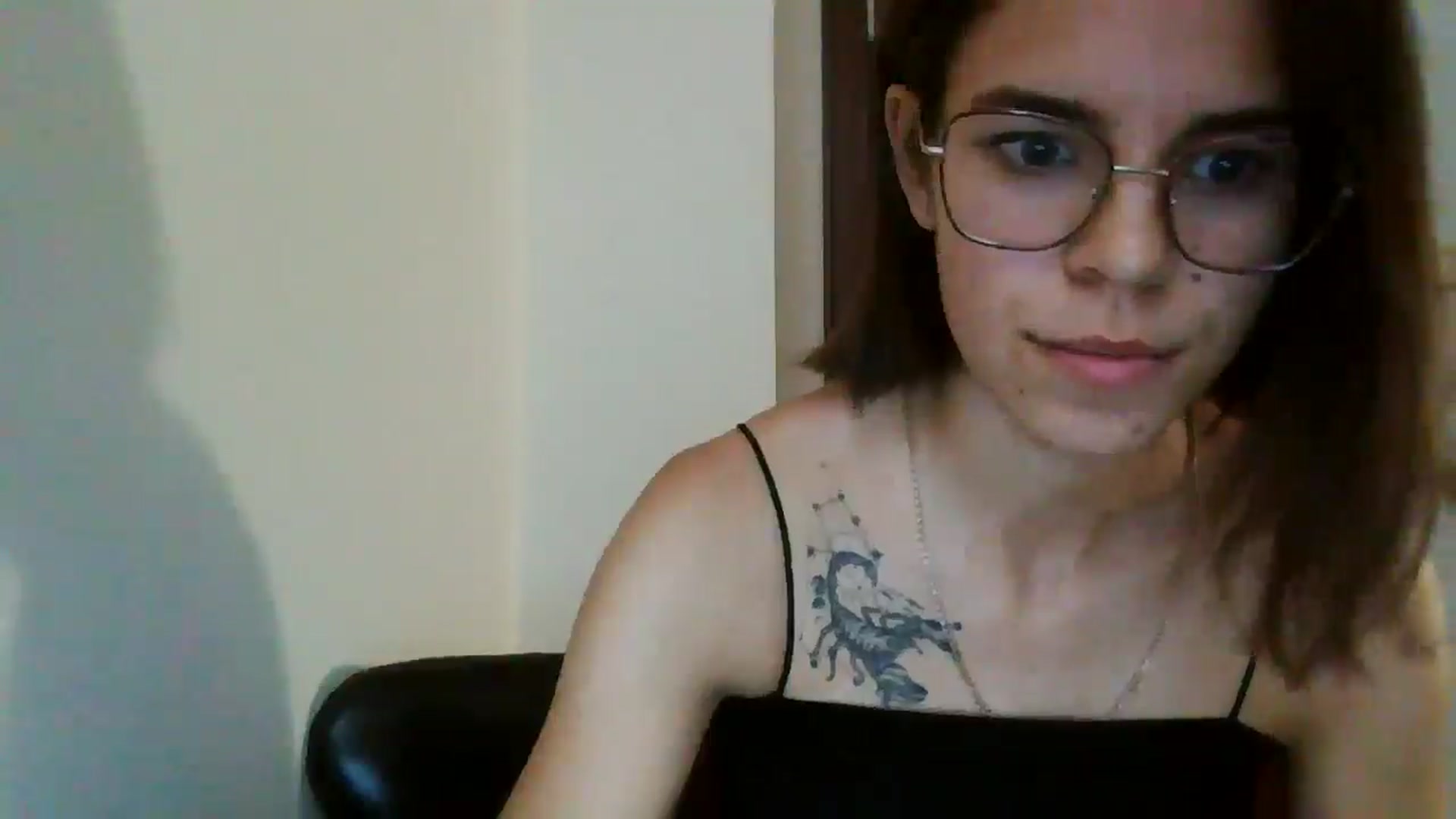 EmilyWills video thumbnail
