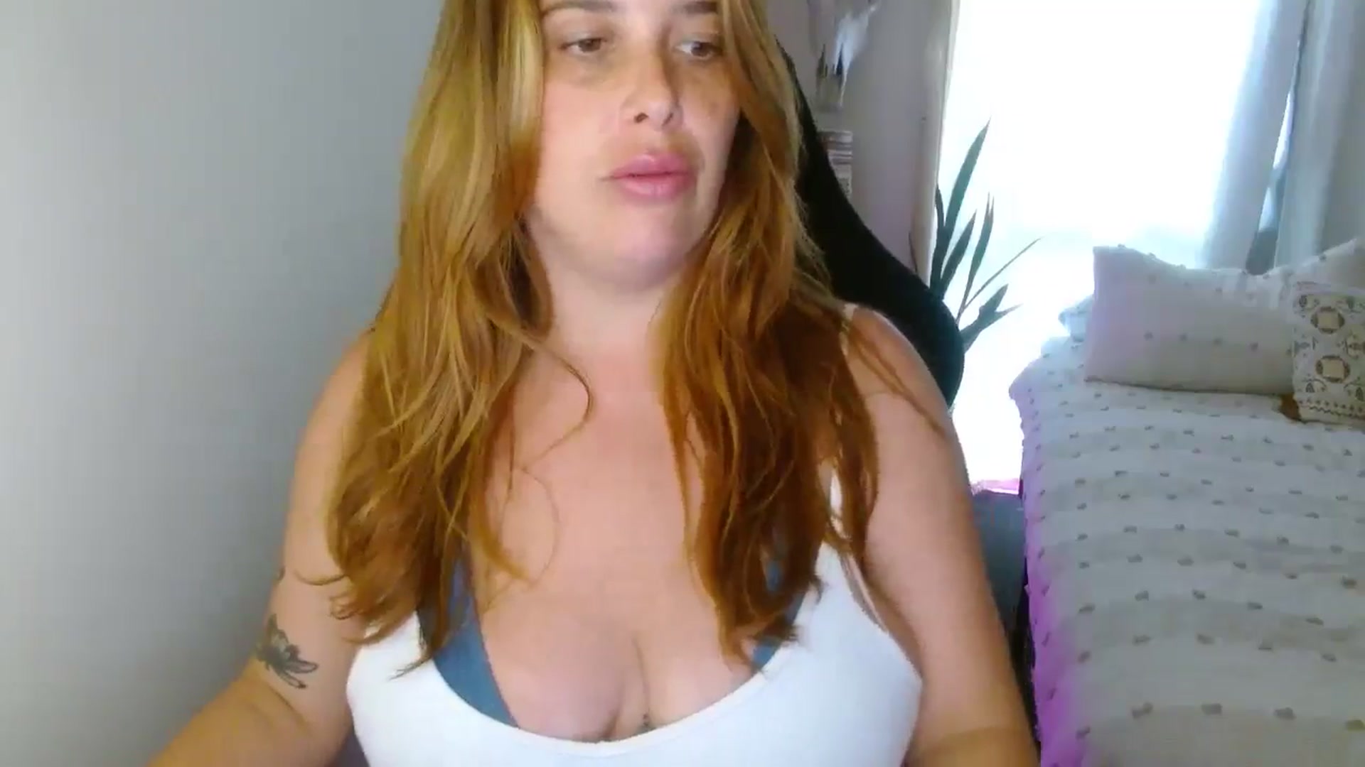 HoneyTits_ video thumbnail