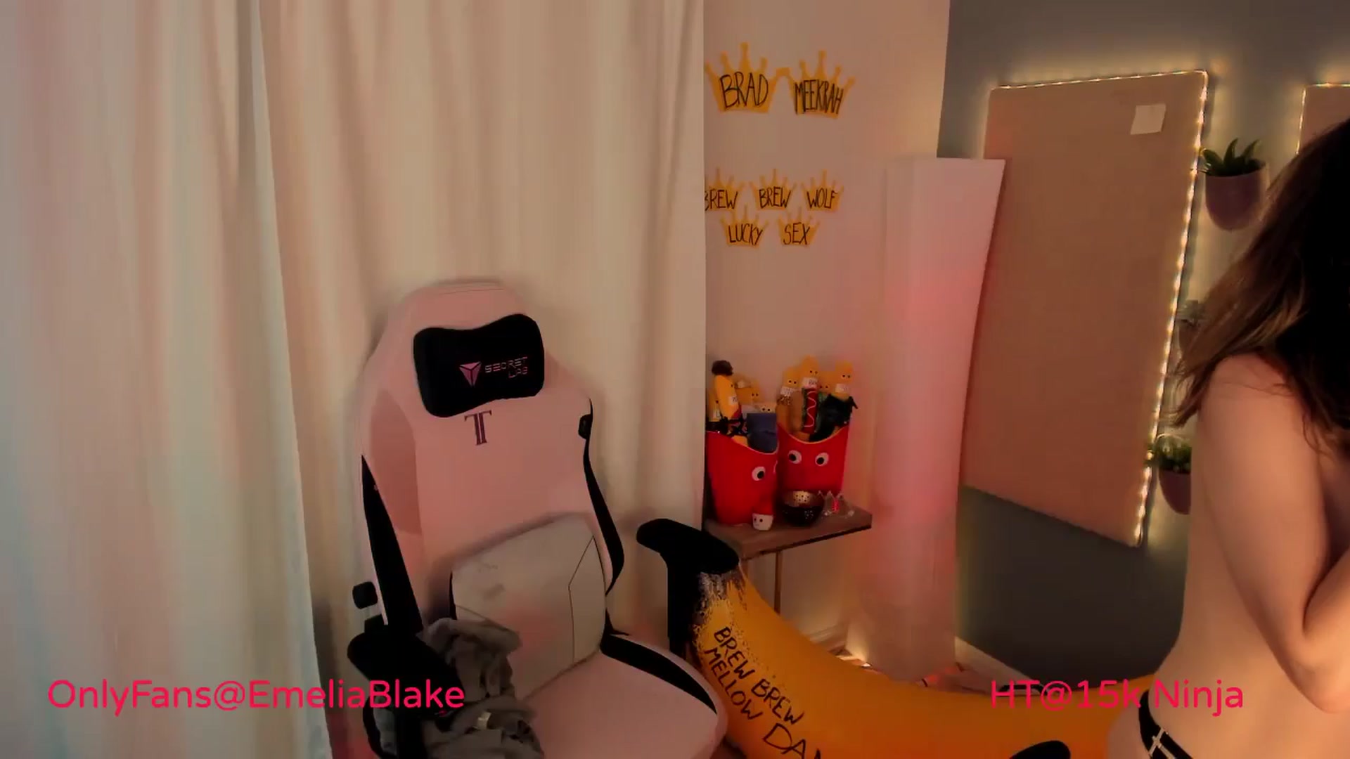 MightyEmelia video thumbnail