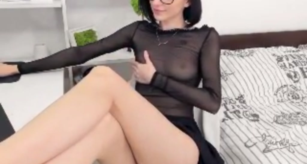 Hannah18x video thumbnail