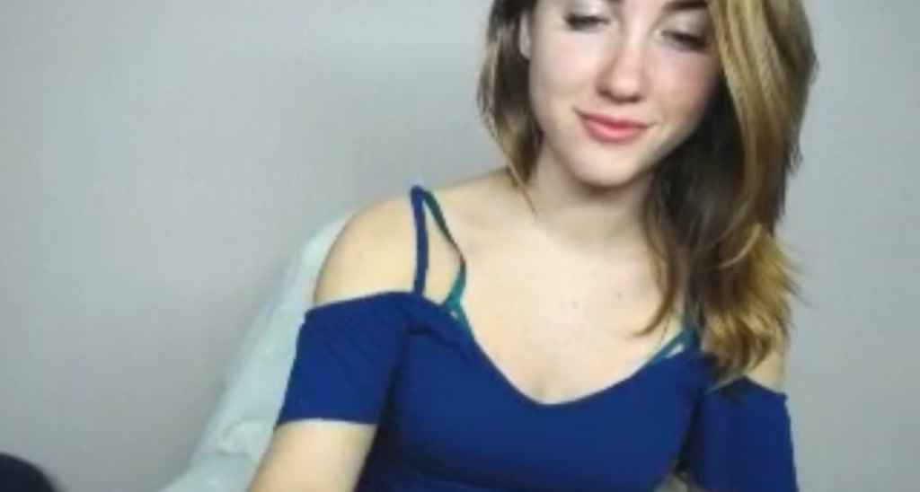 Ellie_18_ video thumbnail