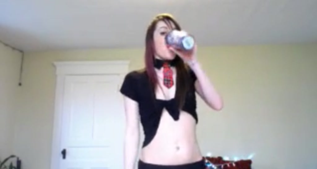 Elizabeth_XO video thumbnail