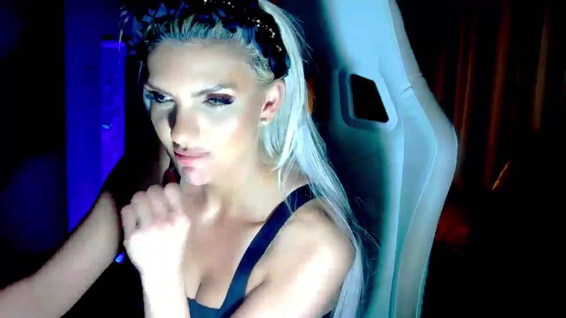 SunnyQueen video thumbnail