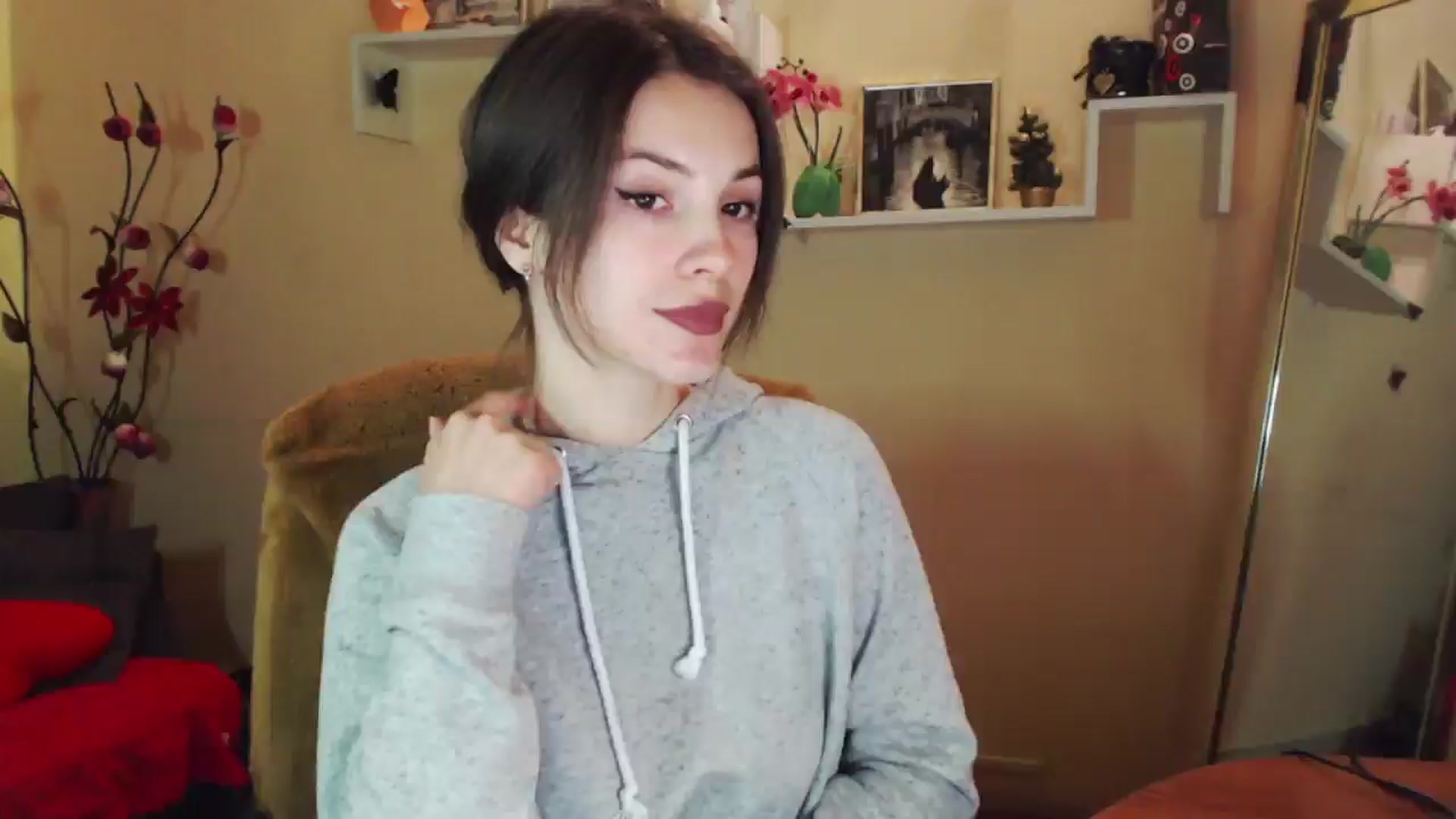 MiaRoony video thumbnail
