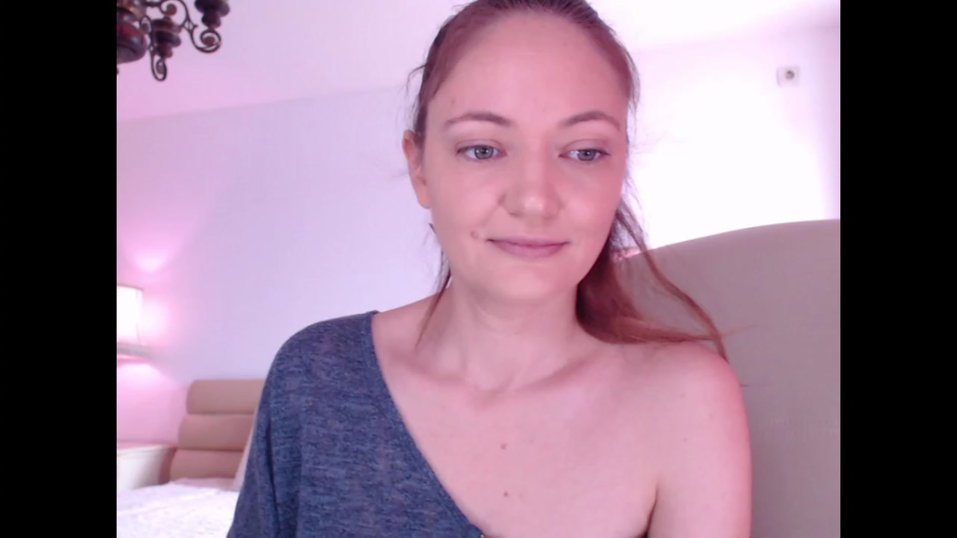 AddictiveLara video thumbnail