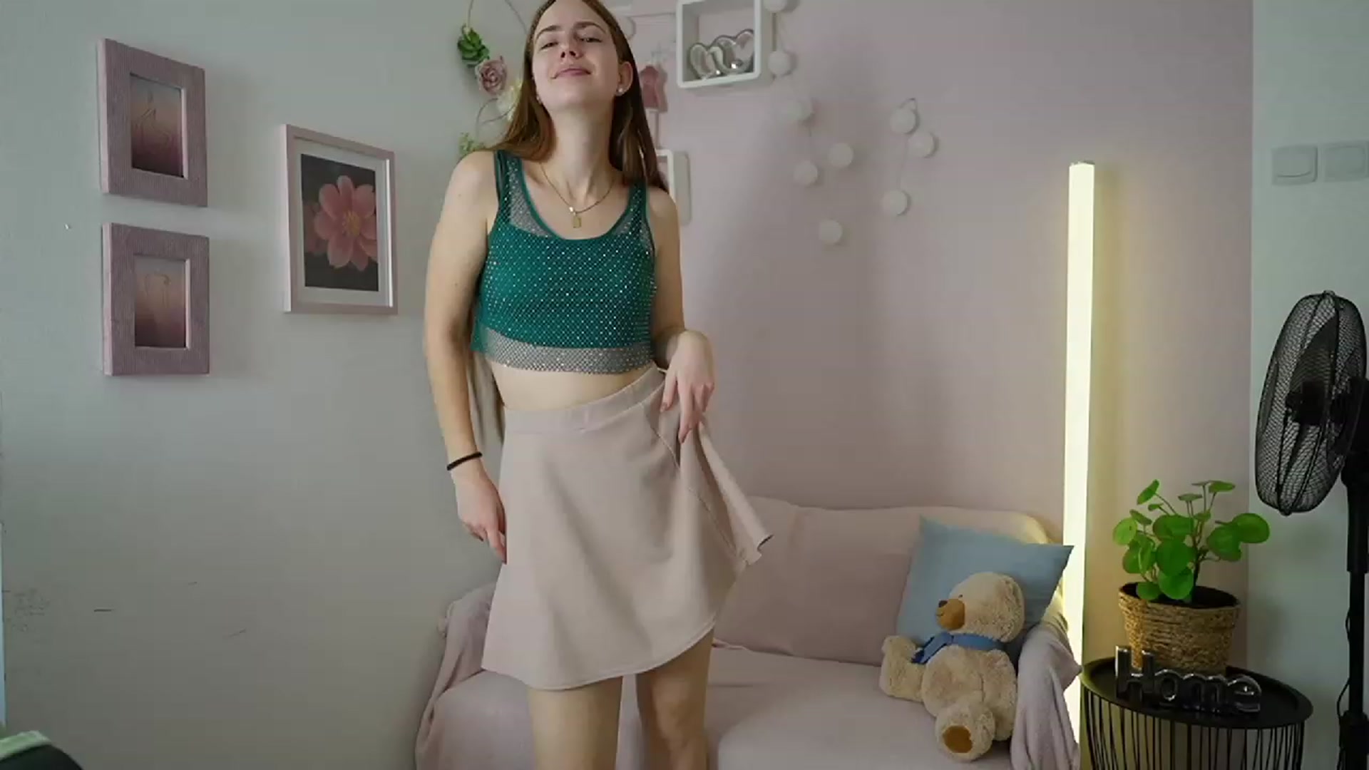 Naomi_Woods18 video thumbnail