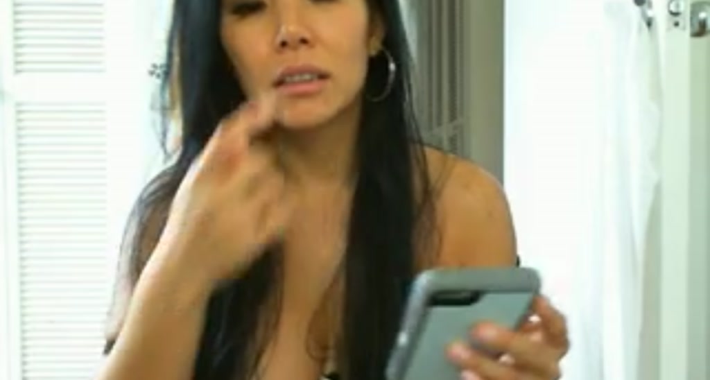 KimYi video thumbnail