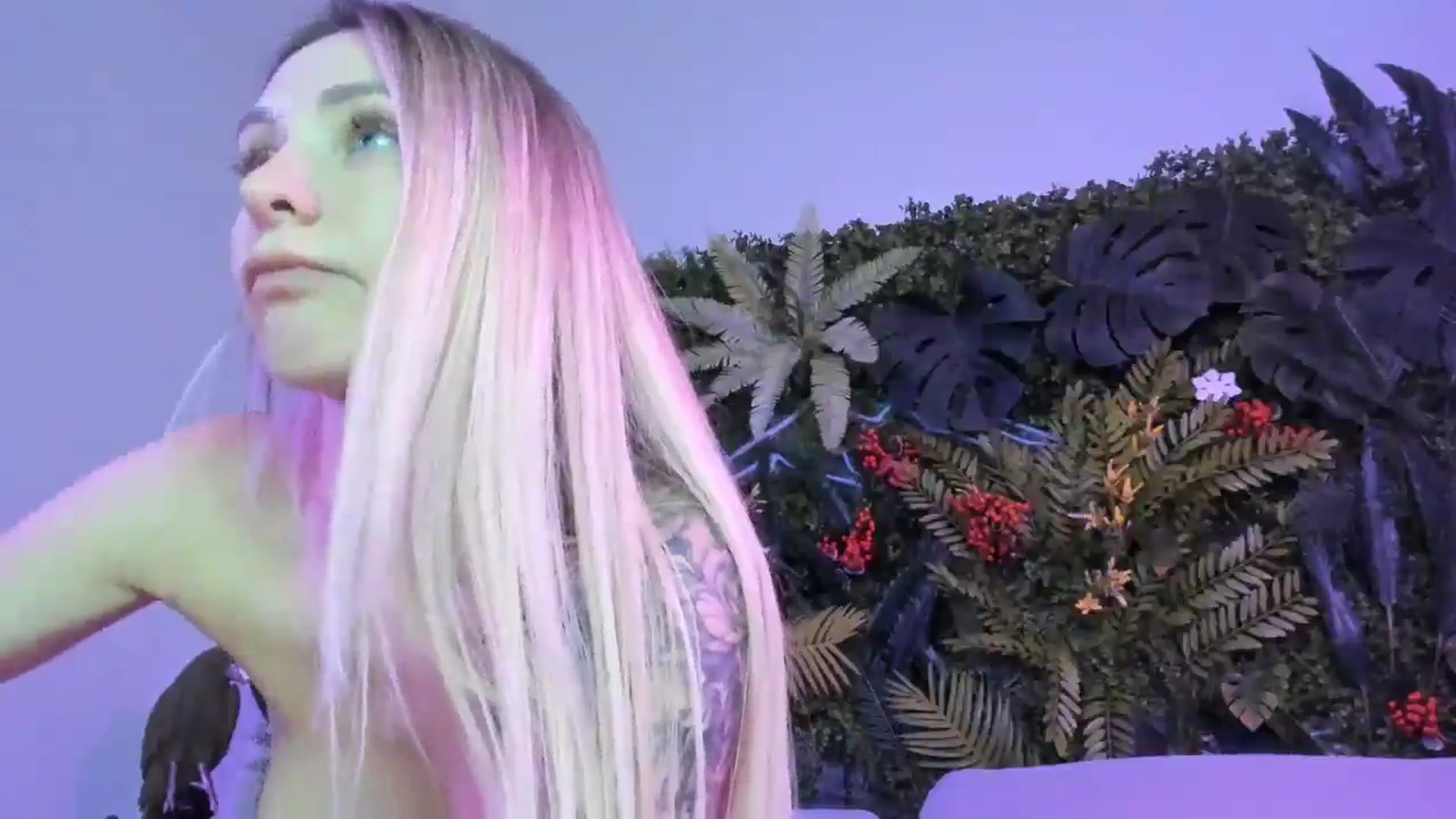 Horny_Blond video thumbnail