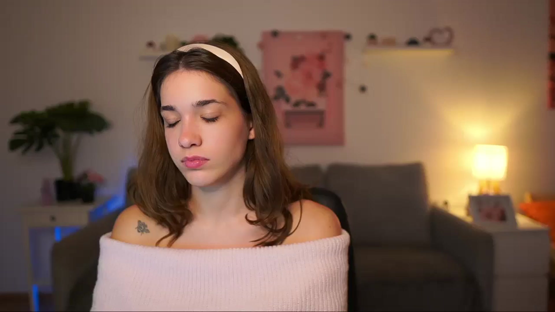 Kissiecat video thumbnail