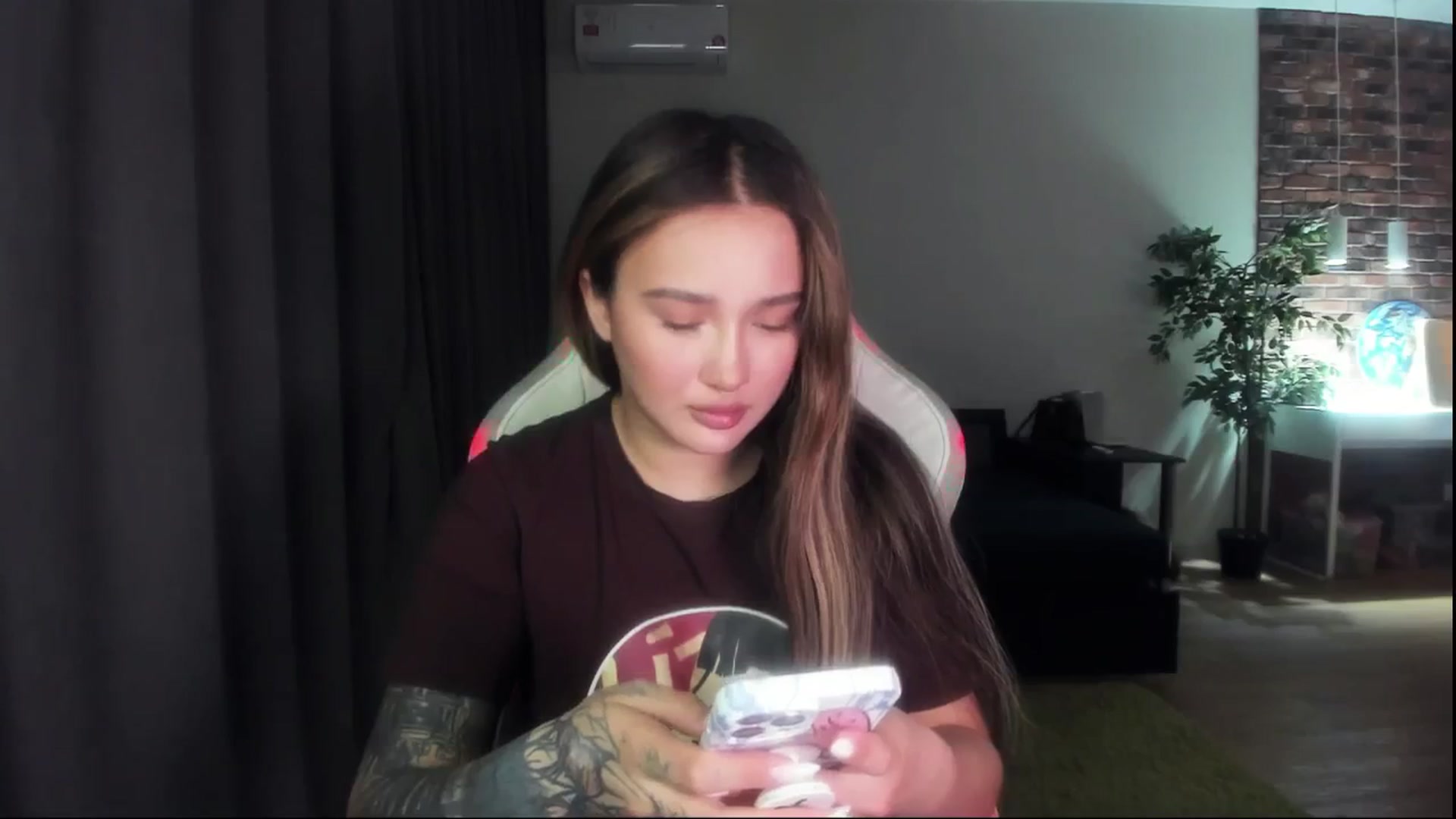 Littlewetgirl video thumbnail