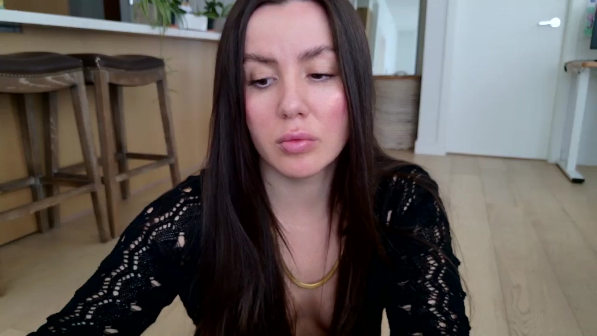 BellaBaxter video thumbnail