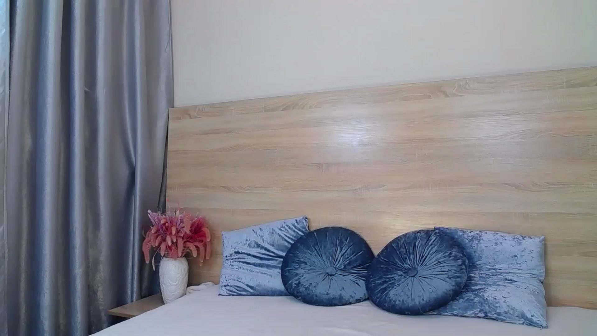 Floured video thumbnail