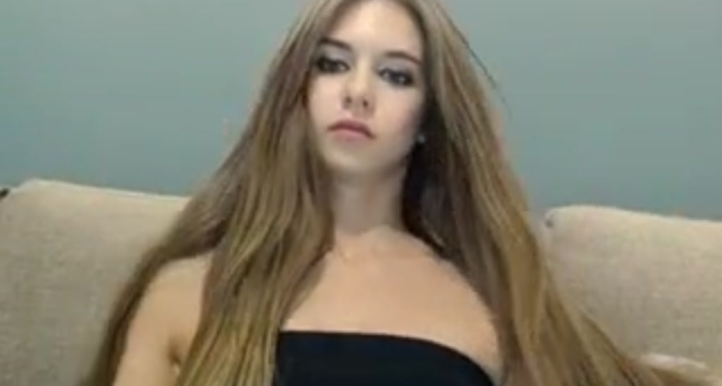 AvrilDollX video thumbnail