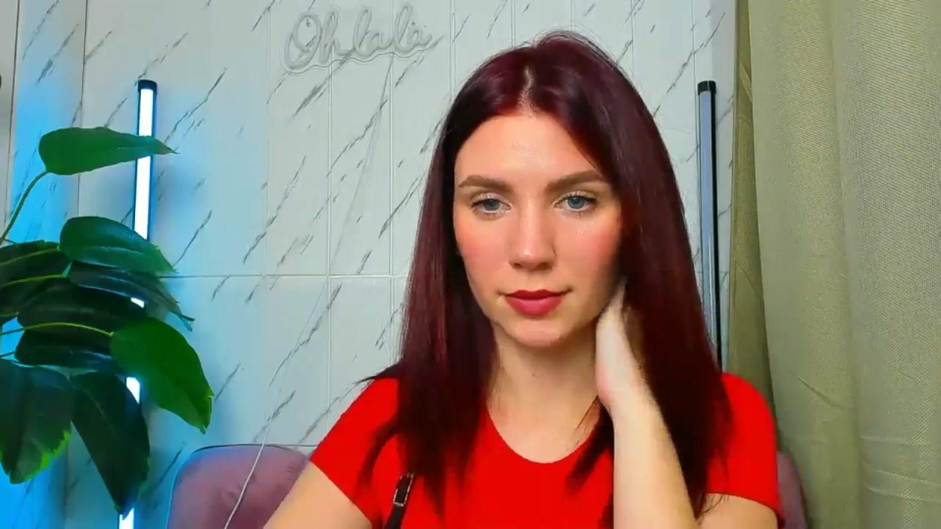 MiaLuxe video thumbnail