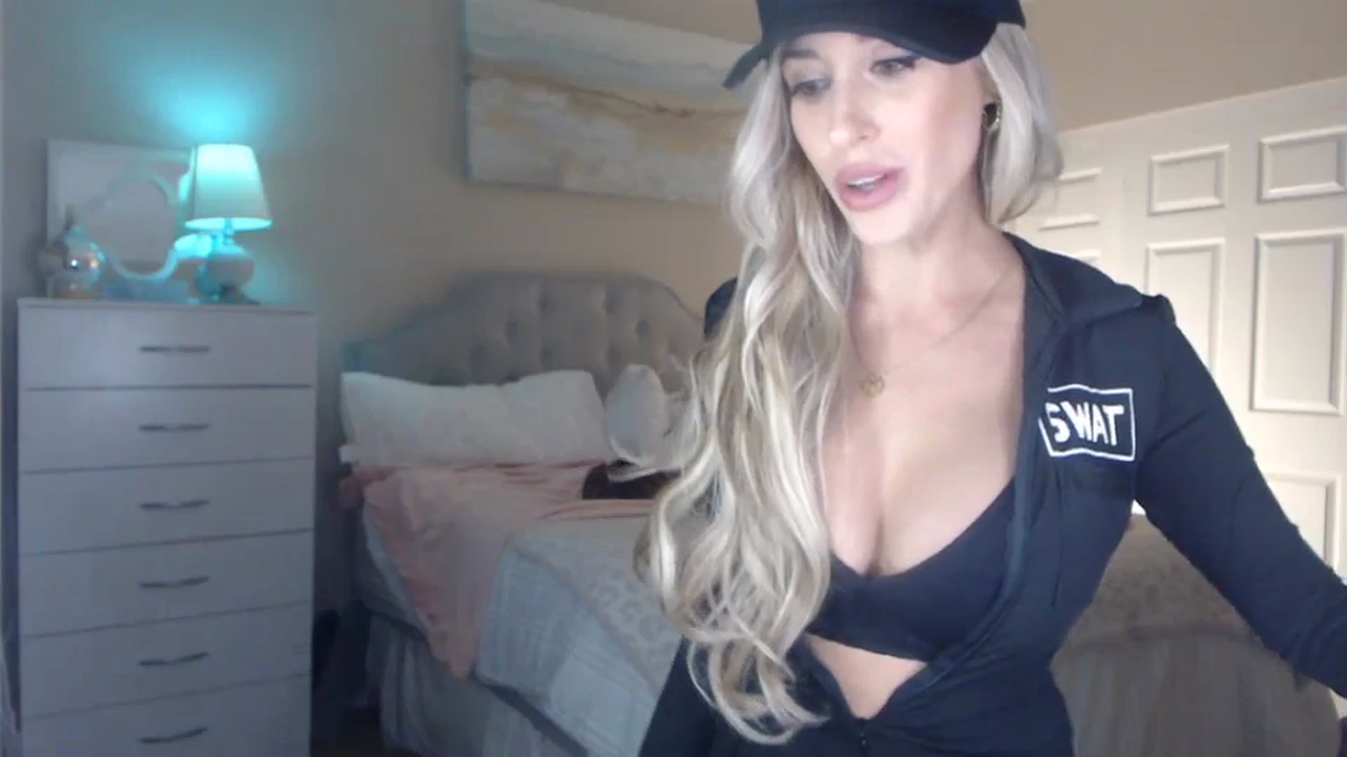 Queen_bambii video thumbnail