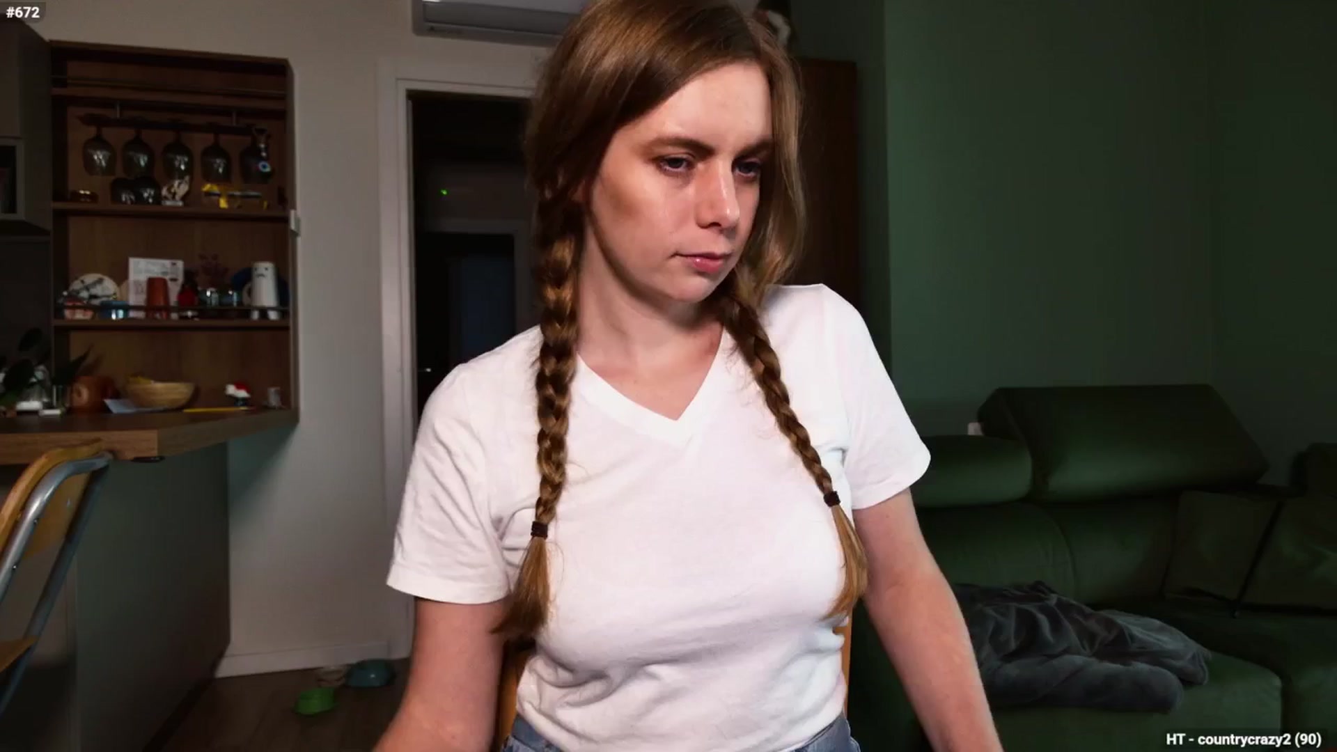 Personage video thumbnail