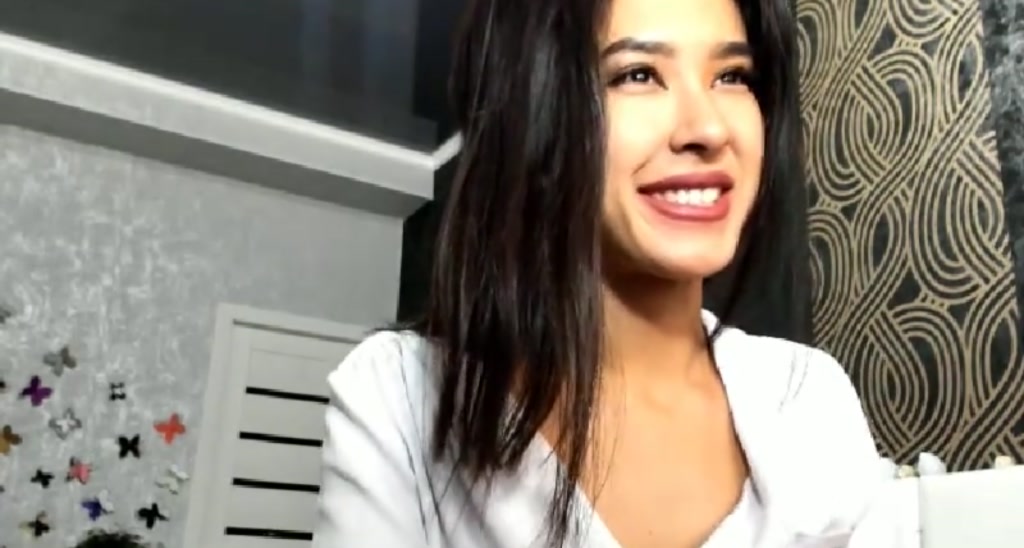 MaiMika video thumbnail