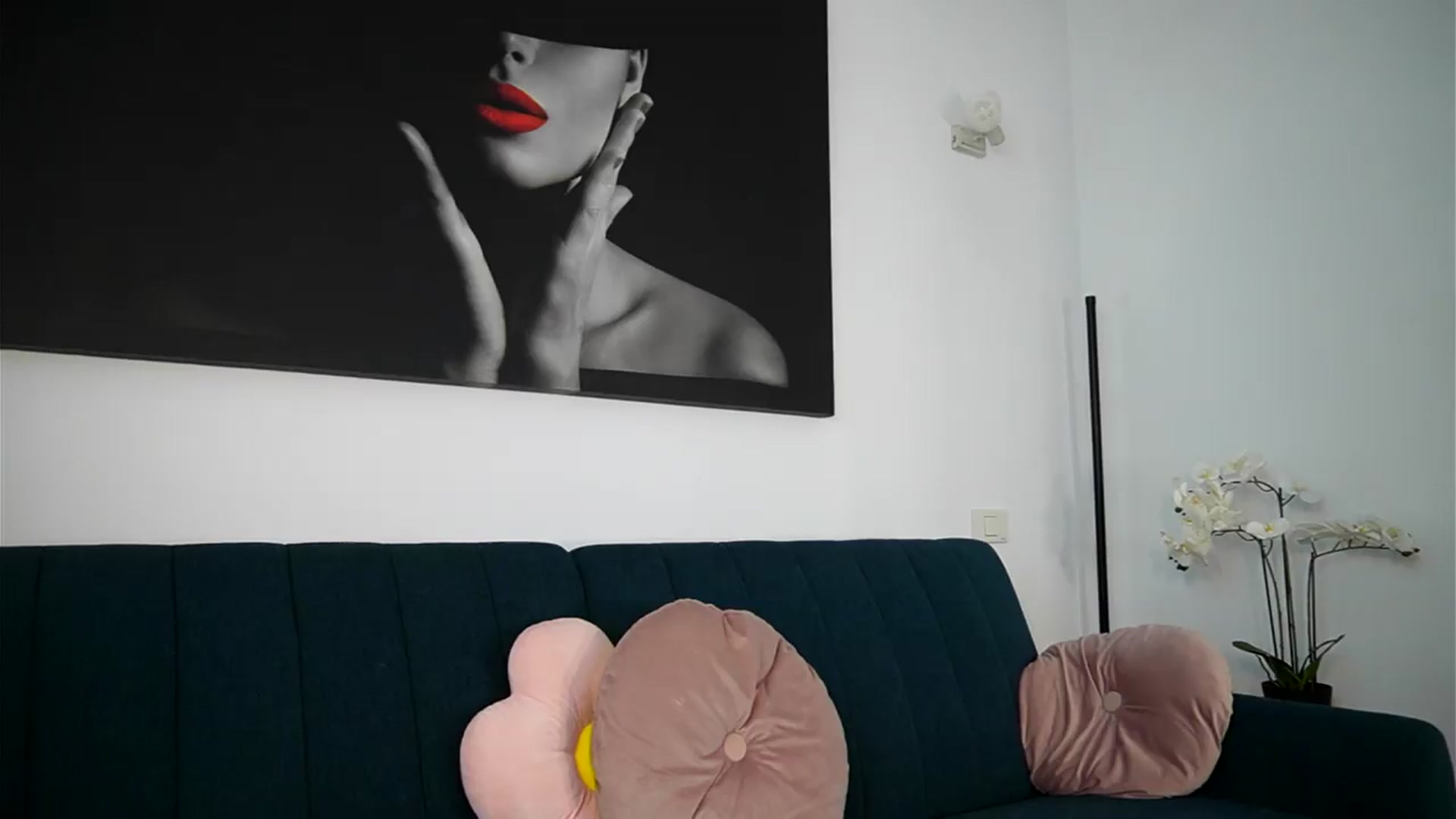 Izy_belle video thumbnail