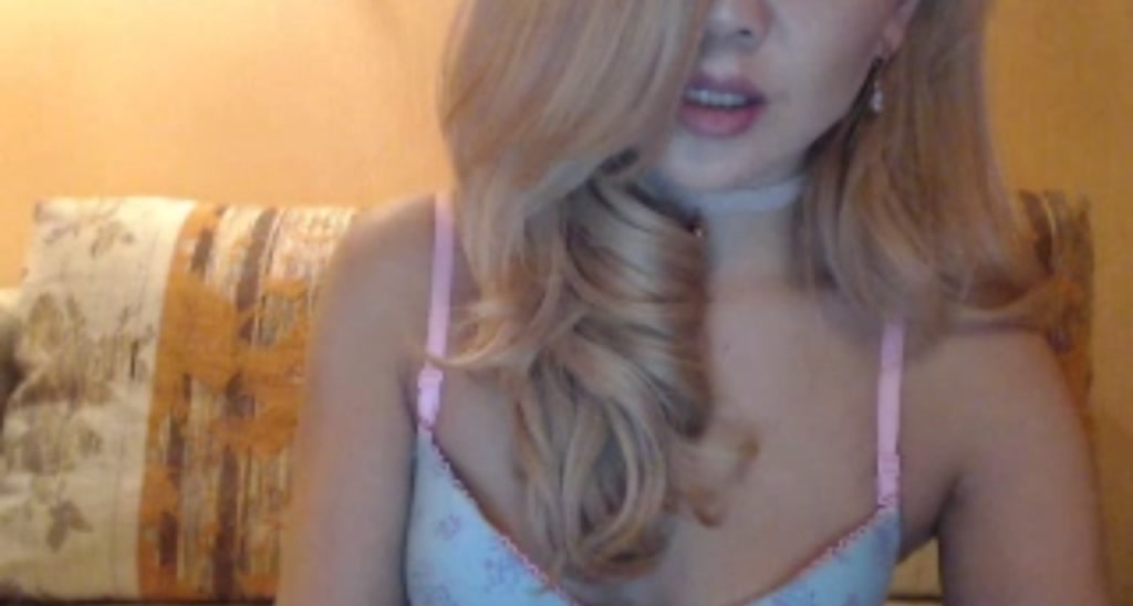 LilAznGirl video thumbnail