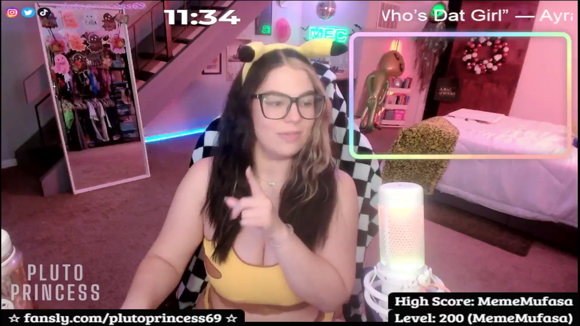 PlutoPrincess video thumbnail