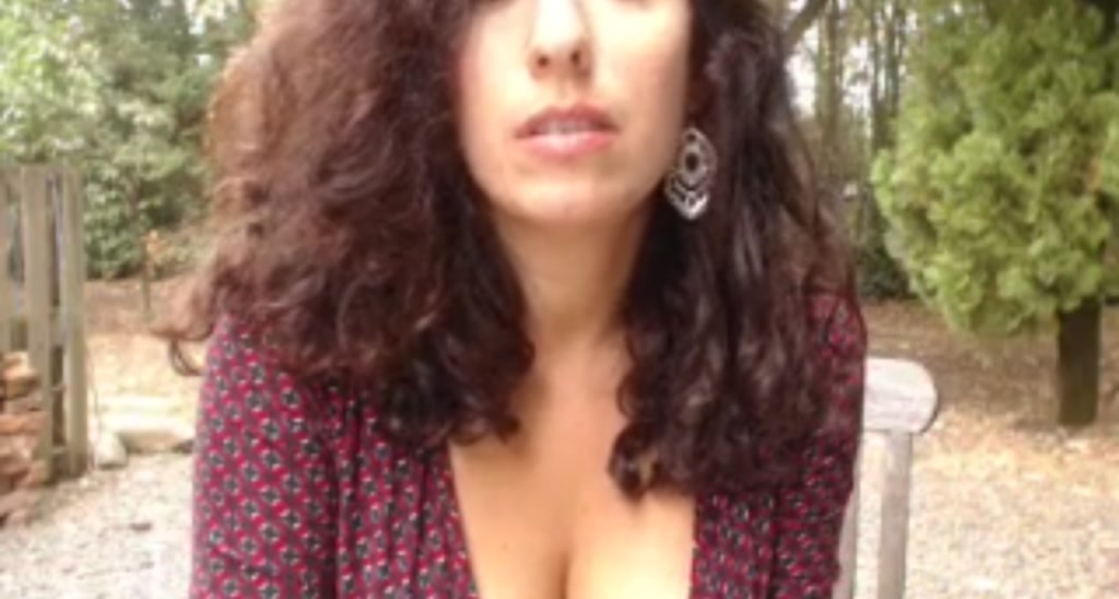 EvaBelle video thumbnail