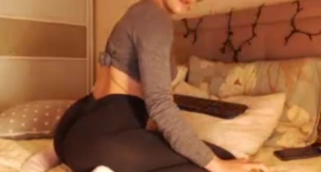 NellyBee video thumbnail