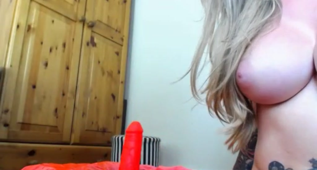 ElouisePlease video thumbnail