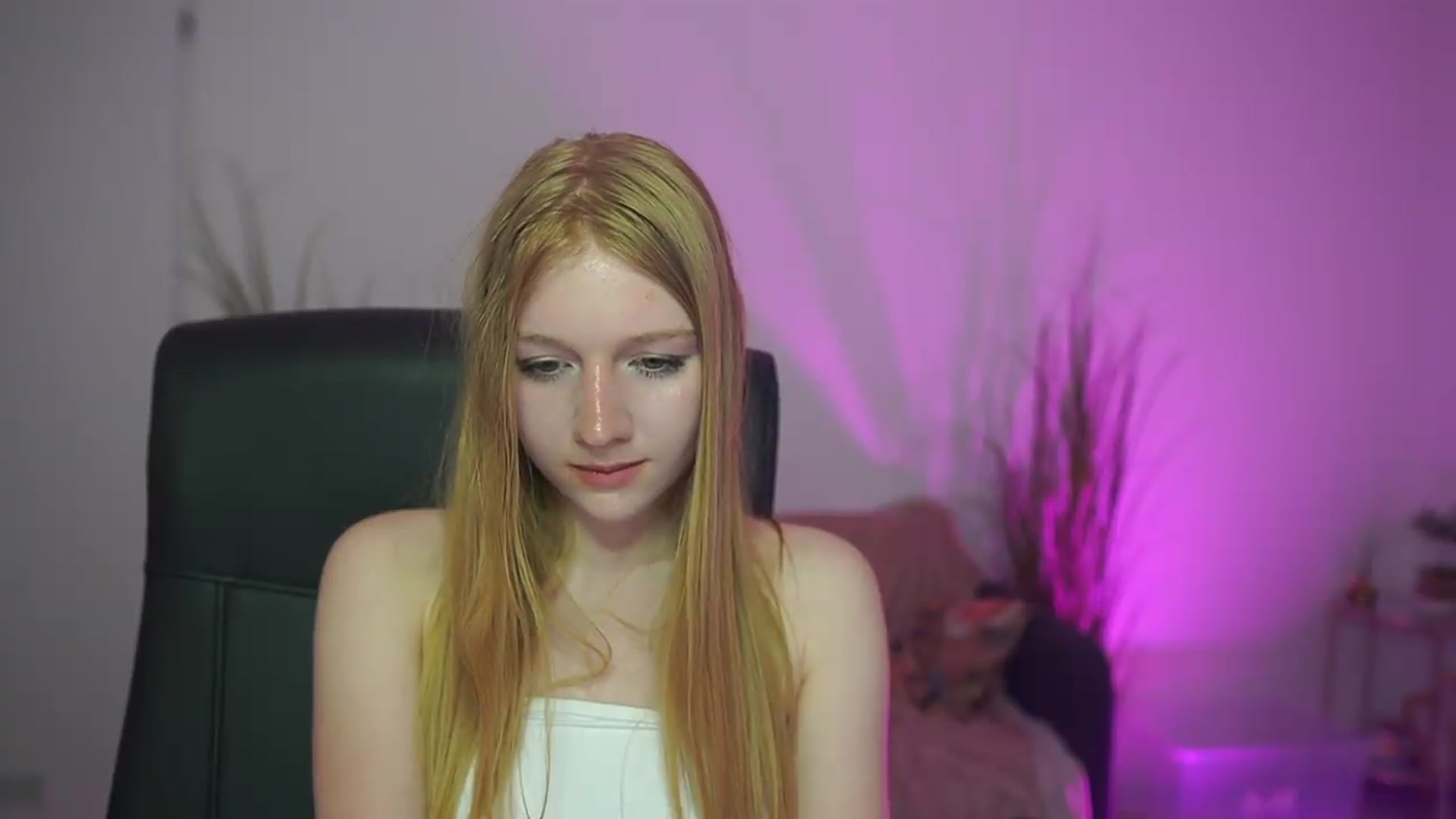 DirtyChloe18 video thumbnail