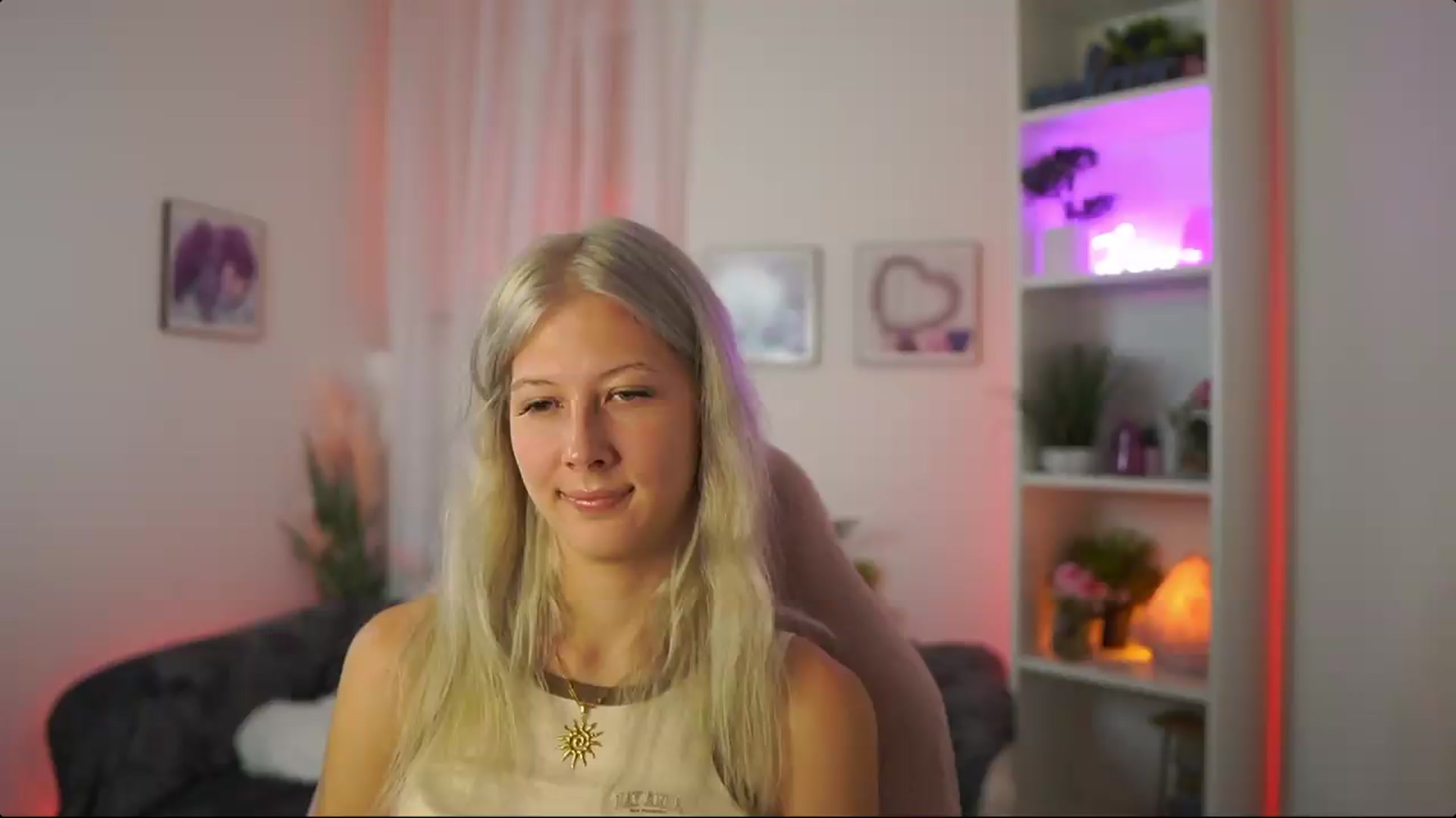 EmilySwan video thumbnail