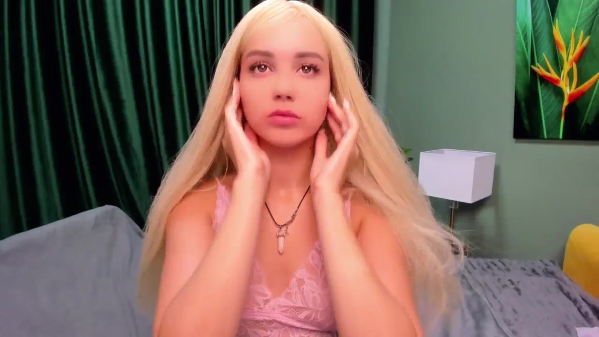 EsterCandy video thumbnail