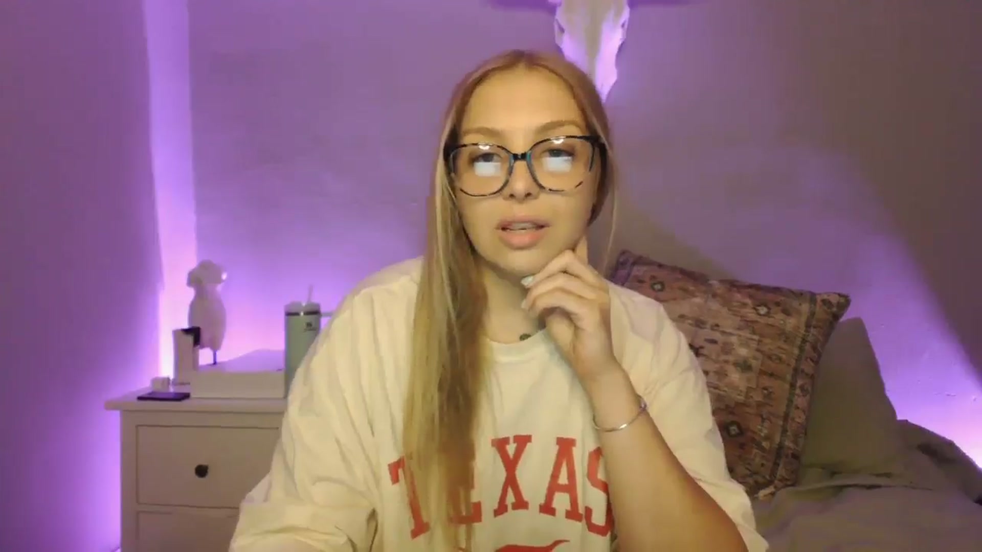 Lovelyleah video thumbnail