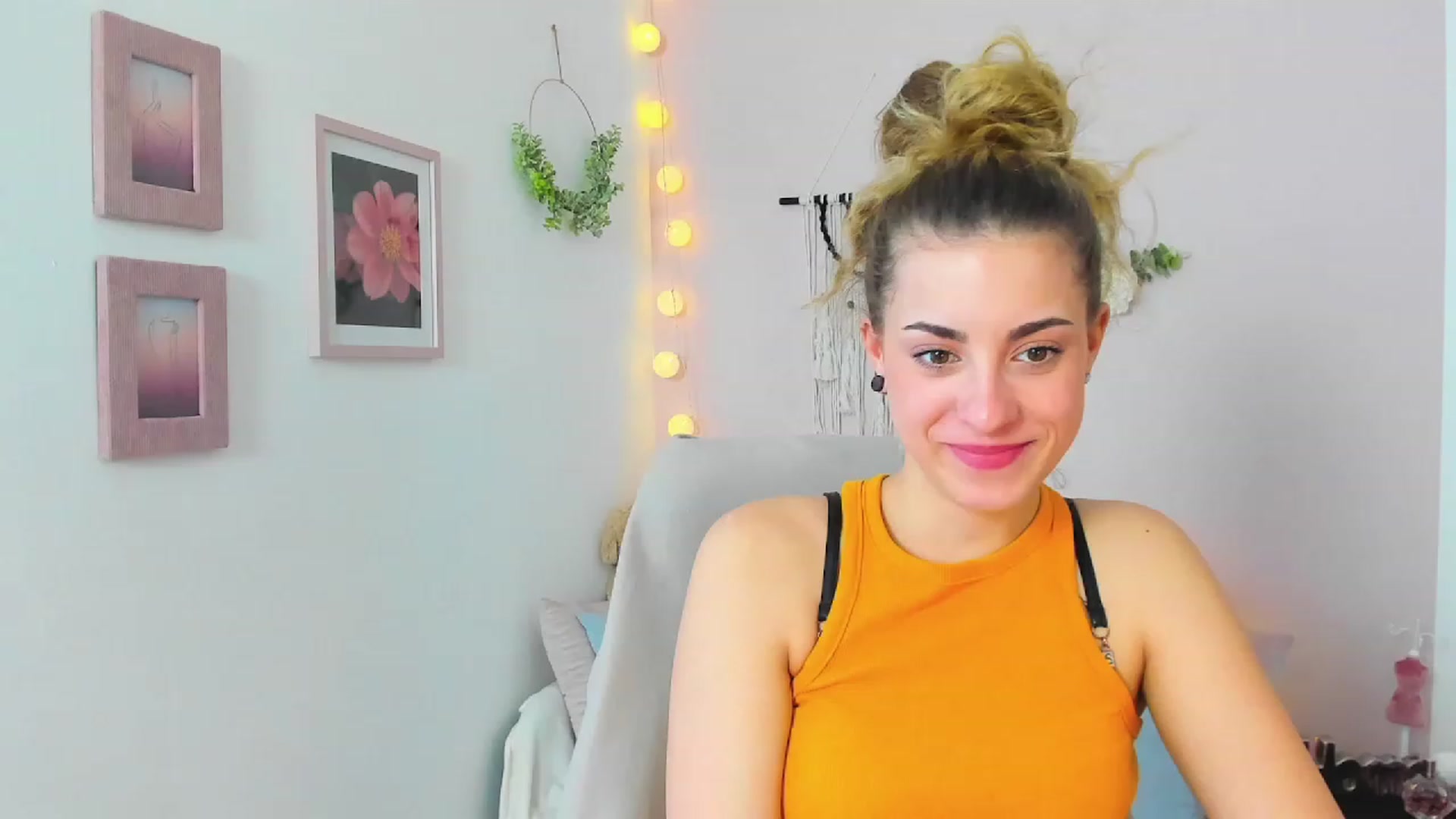Gia_Lopez18 video thumbnail