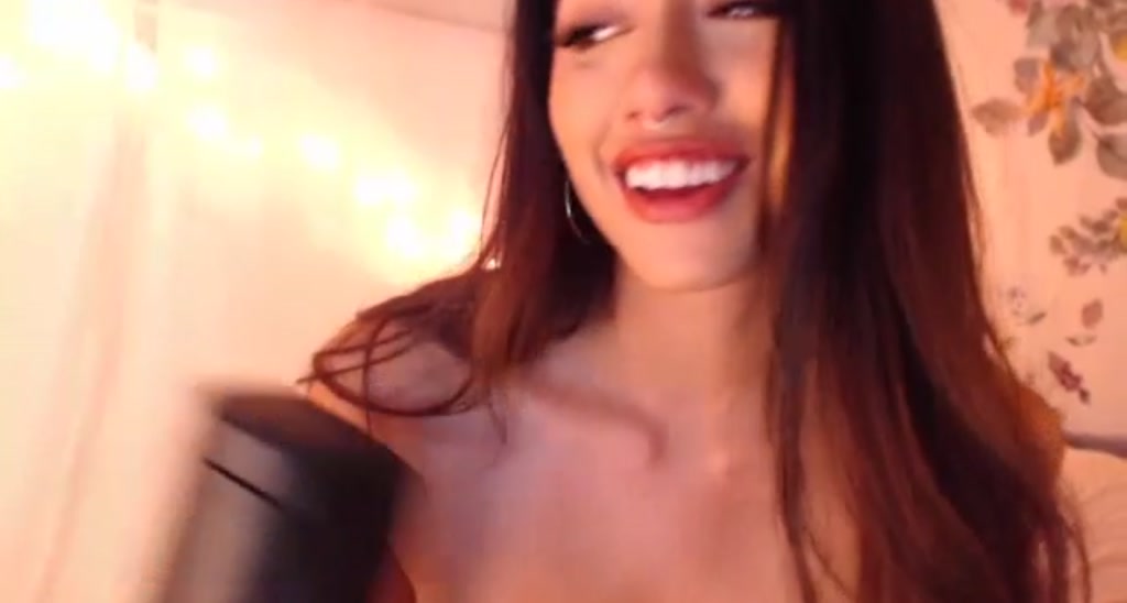 RobinMae video thumbnail