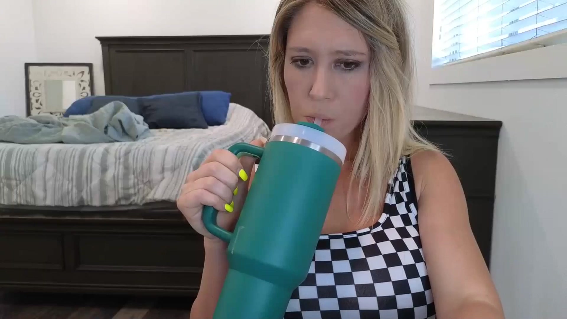 blond_milf video thumbnail