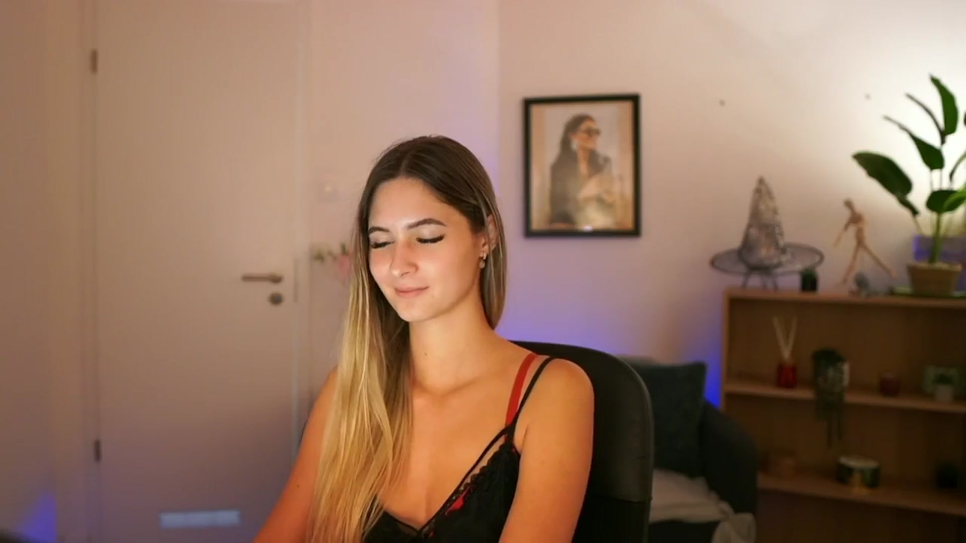 CuteGirl_18 video thumbnail
